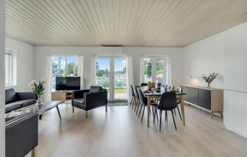 Store Kongsmark Apartment | 3 Bedroom Awesome Apartment In Slagelse