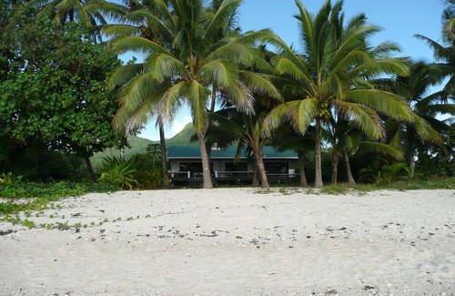 Arorangi House | 3 bedroom beach front home in arorangi - white sand beach, warm lagoon, sunsets