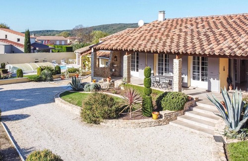 Espeluche House | 3 bedroom beautiful home in Espeluche