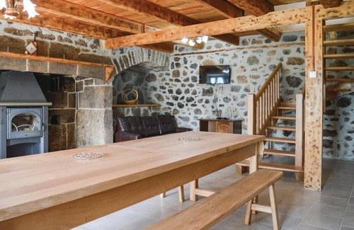 Saint-Hippolyte House | 3 bedroom beautiful home in Cheylade