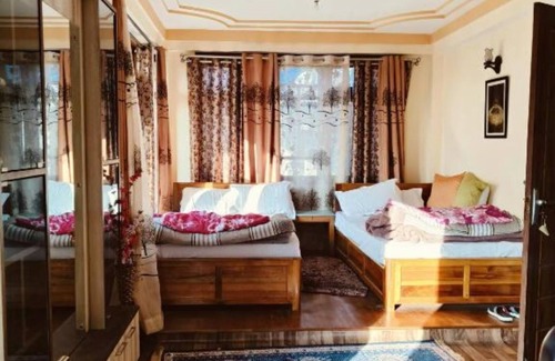 Geyzing House | 3-bedroom building in fabulous Darap with WiFi