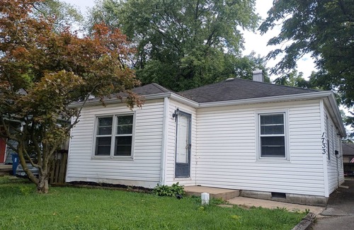Indianapolis House | 3-bedroom bungalow in charming SOBRO