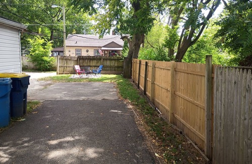Indianapolis House | 3-bedroom bungalow in charming SOBRO