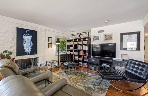 San Juan Capistrano Condo | 3 Bedroom Condo L-460781 by Houzlet