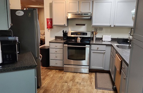 Ashford Cabin | 3-bedroom cabin in wonderful Ashford with WiFi
