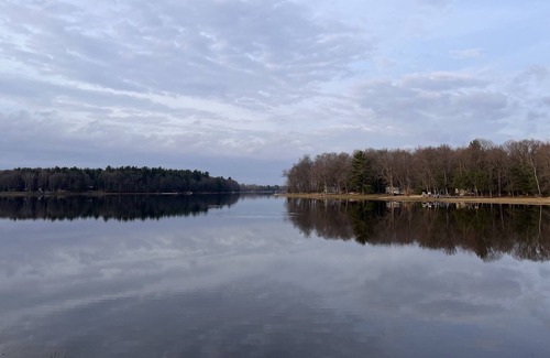 Siren Cabin | 3 Bedroom Charming Lakehouse