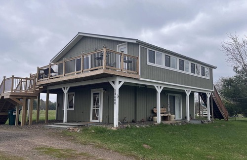 Siren Cabin | 3 Bedroom Charming Lakehouse