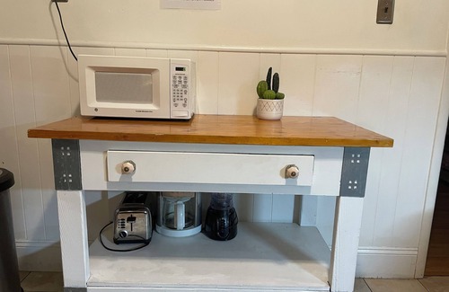 Bayonne Apartment | 3-bedroom city apartment in the middle of the town Bayonne.