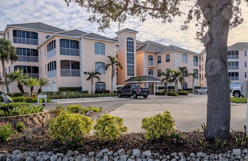 Venice Condo | 3-bedroom condo in lovely Venice. Your home away from home.