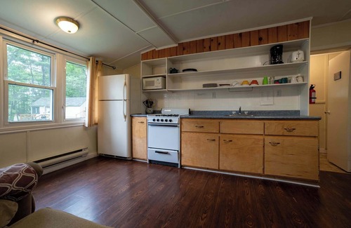 Gravenhurst House | 3-Bedroom Cottage #7 - Austrian Pine