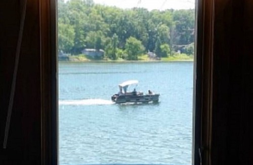 Cloverdale Cottage | 3 Bedroom Cottage on Long Lake