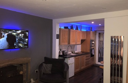 Girvan Cottage | 3 bedroom cottage, sleeps 6 people