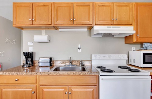 Cooperstown - Otsego Lake Cottage | 3 Bedroom Cottage that sleeps 10 minutes from Cooperstown on Otsego Lake