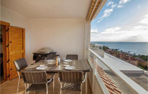 Santa Pola Apartment | 3 Bedroom Cozy Apartment In Santa Pola