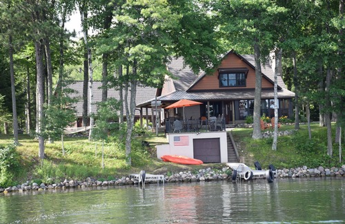 Pickerel House | 3 Bedroom Custom Lake Home