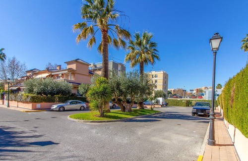 San Juan de Alicante House | 3 bedroom accommodation in San Juan de Alicante