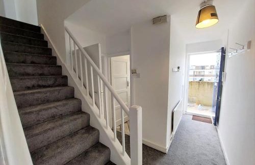 Haggerston Apartment | 3 bedroom Flat in Hoxton London