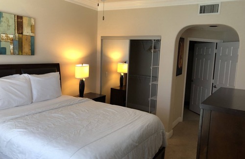 The Galleria Apartment | 3 bedroom - Galleria area