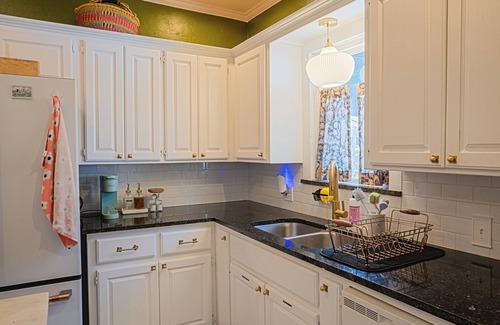 Central Oklahoma City House | 3-bedroom Gardener's Cottage in peaceful Oklahoma City with gorgeous back patio