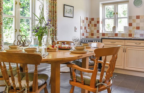 Wells Cottage | 3 bedroom accommodation in Westbury-sub-Mendip