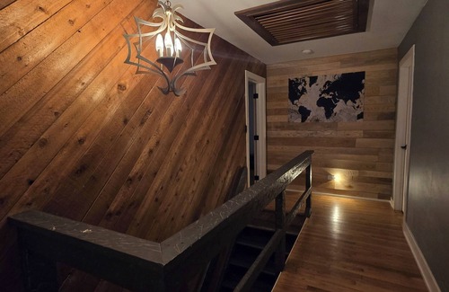 Lemont House | 3-bedroom hillside property in woods with fireplace and lake view