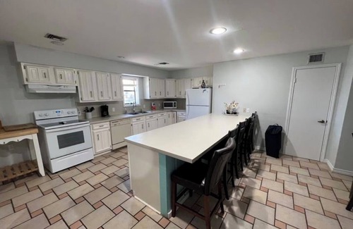 South Padre Island House | 3-bedroom house with private pool, steps to beach