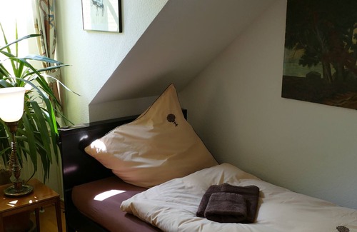 Hersel Apartment | 3 bedroom holiday apartment / Trade Flat 67 sqm with balcony and view on the Rhine