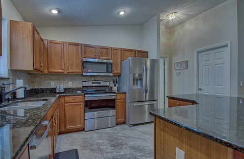 Duval House | 3 BEDROOM HOME GREAT LOCATION 4 SEAT GAS CART NEAR LAKE SUMTER LANDING