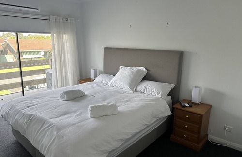 Cheltenham House | 3 Bedroom Home in Cheltenham