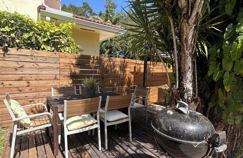 Southwest Coconut Grove Ski Chalet | 3-bedroom home in fabulous Coconut Grove Miami with amazing private pool