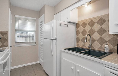 Kempwood Apartment | 3-Bedroom Home in Spring Branch area of Houston