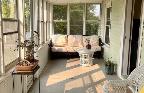 Snug Harbor House | 3 Bedroom Home in East Matunuck Awaits you for the Summer!