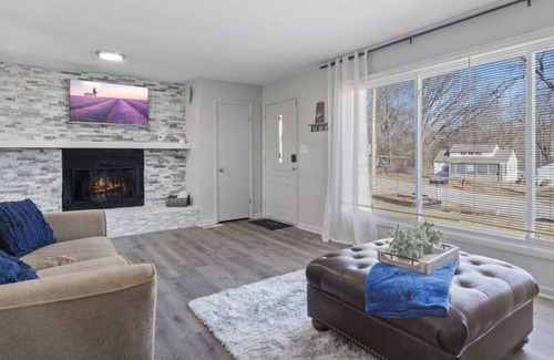 Kansas City House | 3 Bedroom Home! Walking Distance to Stadiums!