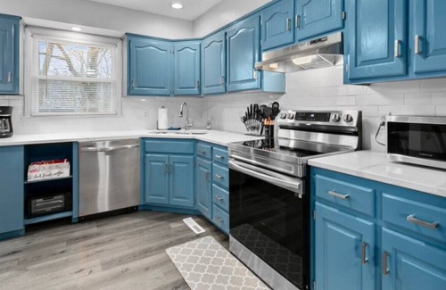 Kansas City House | 3 Bedroom Home! Walking Distance to Stadiums!