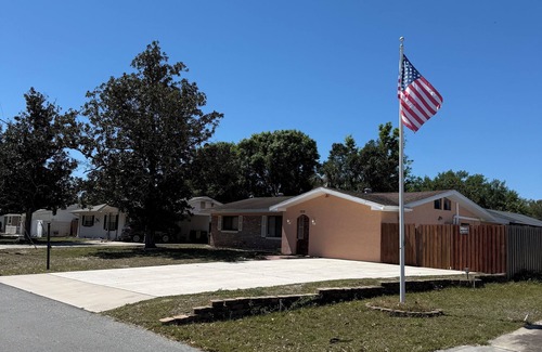 Cypress Gardens House | 3-bedroom home with private Pool in Winter Haven, Blocks from Lego Land