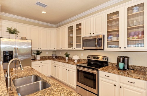 Bradenton House | 3 bedroom home with private pool and hot tub.