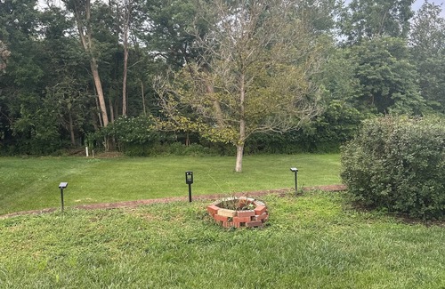 St. Clairsville House | 3-bedroom house in charming Saint Clairsville with AC, fitness room