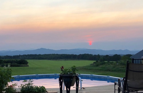 Addison House | 3-bedroom house 20 min. from Middlebury. Amazing decks with Adirondack view.