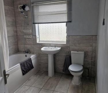 Chesterfield House | 3 Bedroom house, close to woodland, chesterfield and peak District