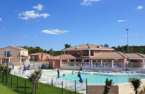 Cabries House | 3-bedroom house for 8 near Aix-en-Provence