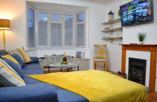 Cambridge House | ⭐3 Bedroom House, FREE parking, near A14, 10mins drive from Centre ❤️