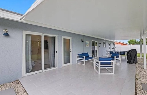 Pompano Beach House | 3-bedroom house in marvelous Pompano Beach with AC