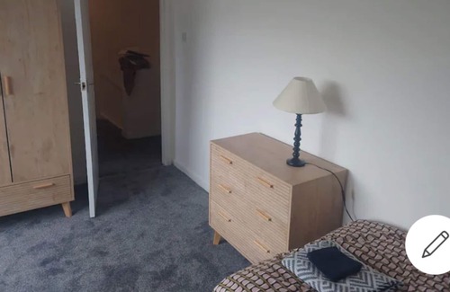 Larkhall House | 3 Bedroom House Ideal for Groups