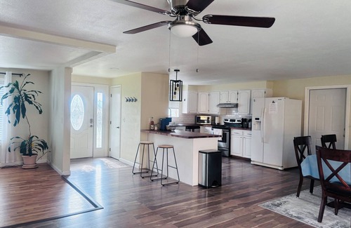 Yakima House | 3-bedroom house in amazing Yakima with WiFi, AC