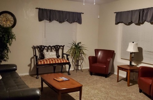 Polvadera House | 3-bedroom house in brilliant Socorro with WiFi, refrigerated air