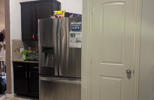 Houston House | 3-bedroom house in charming Houston with AC