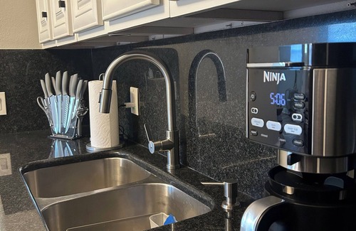 Lake Mann Estates House | 3-bedroom house in charming Orlando with AC