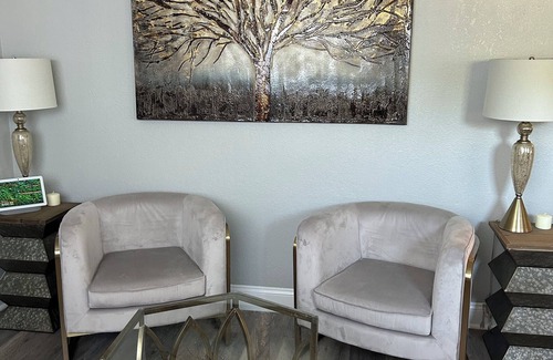 Lake Mann Estates House | 3-bedroom house in charming Orlando with AC