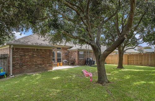 Barker House | 3-bedroom house in fabulous Houston with WiFi, AC