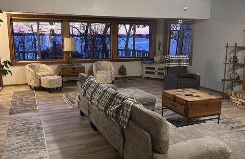 Crystal House | 3-bedroom house in fantastic Crystal with WiFi, AC